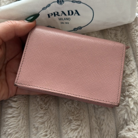 Small Saffiano Wallet in Alabaster - gently used :) - Picture 4 of 7